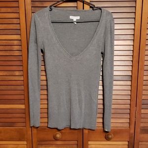 Aeropostale v neck